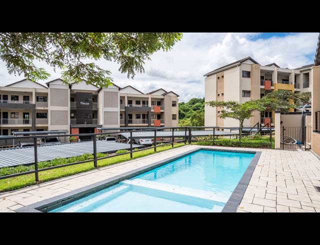 2 BEDROOM APARTMENT TO LET IN BEREA WEST